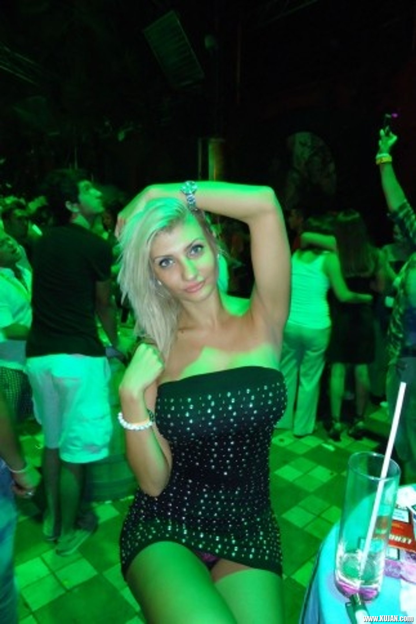 Richarda Love makes sure everybody sees her Body - Photo #3398356