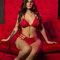 Lissana Scott wears sexy Lingerie and gets caged