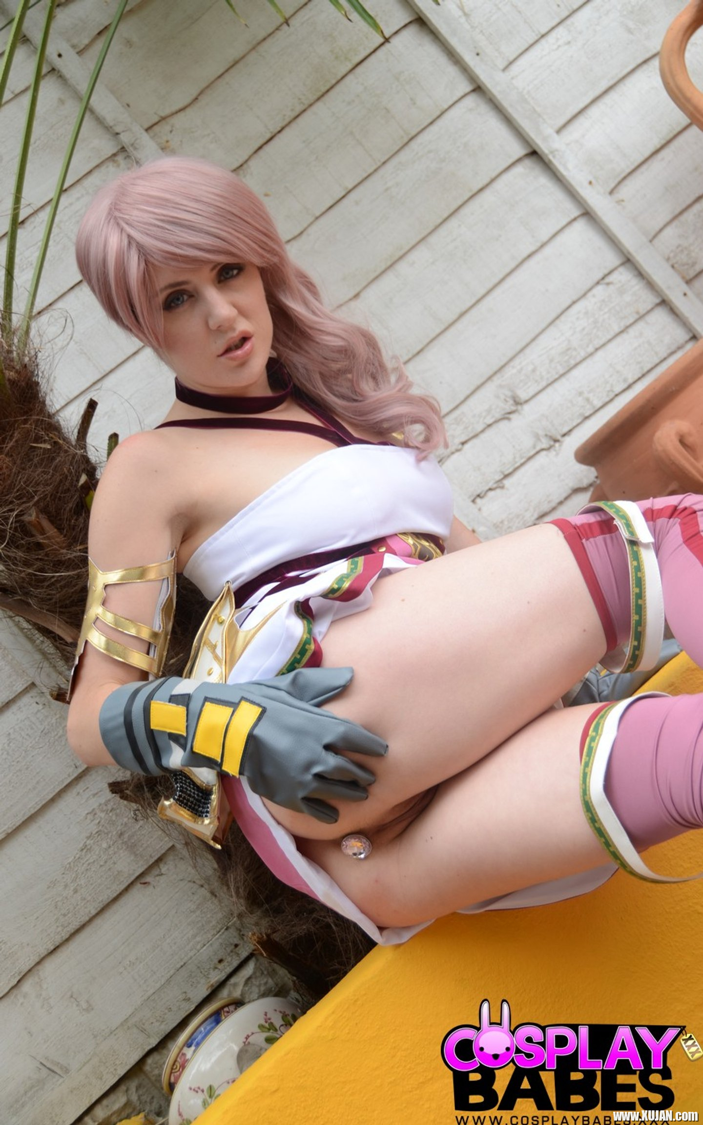 Cosplay Babe Samantha Bentley rubbing her Pussy - Photo #3410581