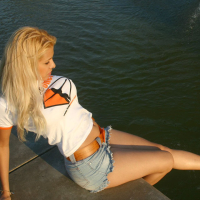 Victoria Lanz stripping off her FreeOnes Outfit