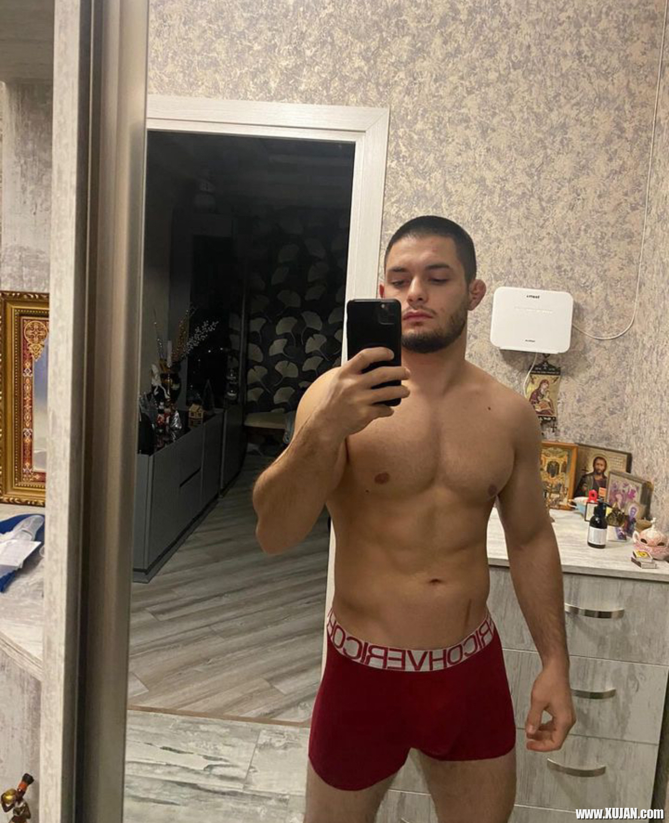Rus qadzin hxiacrac Robert Movsesyan - Photo #3418388