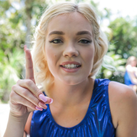 Katie Kush shamelessly shares Dick with two Babes