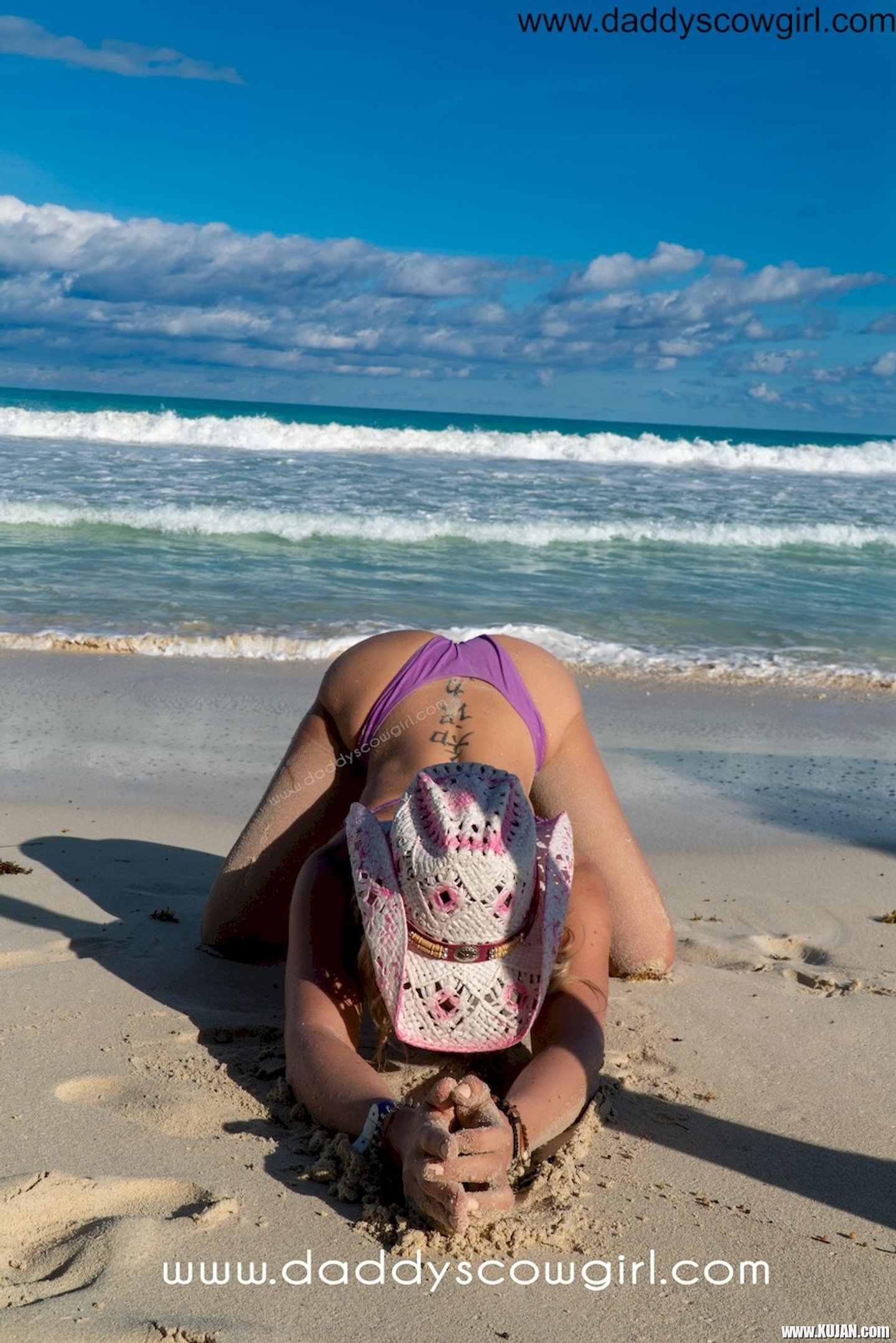 Lovely blonde babe posing in a bikini on the beach - Photo #3419689