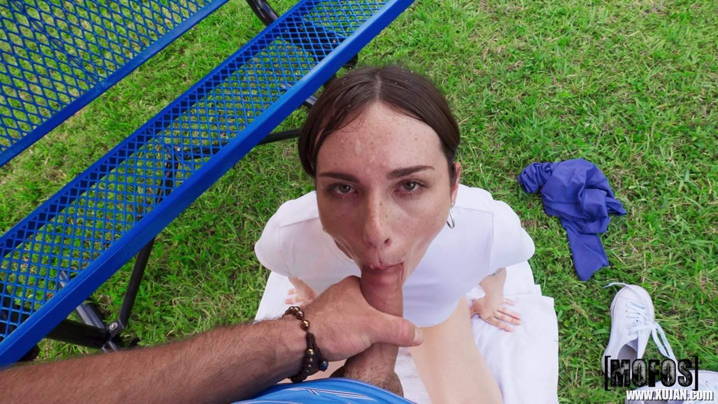 Kinky brunette slut Tess Thompson fucks with Lucas Frost at golf court - Photo #3421165