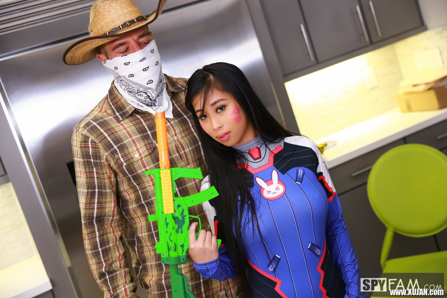 Jade Kush gets plowed by a big Dick in a Cosplay Scene - Photo #3424931