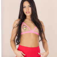 Lusty Apolonia Lapiedra plays with her juicy Twat
