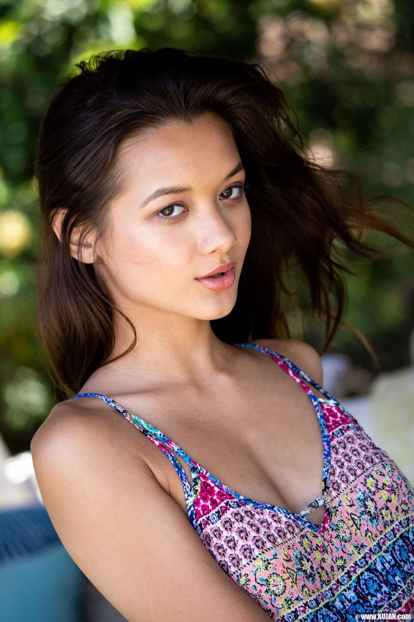 Brunette Alex De La Flor Posing Naked Outdoors - Photo #3427164