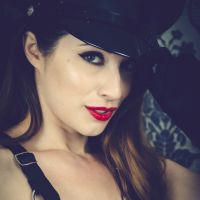 Sexy chick Brookelynne Briar puts on a strap on and poses