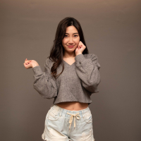 Horny asian bunny Li Er shows off her wild side in hardcore porn