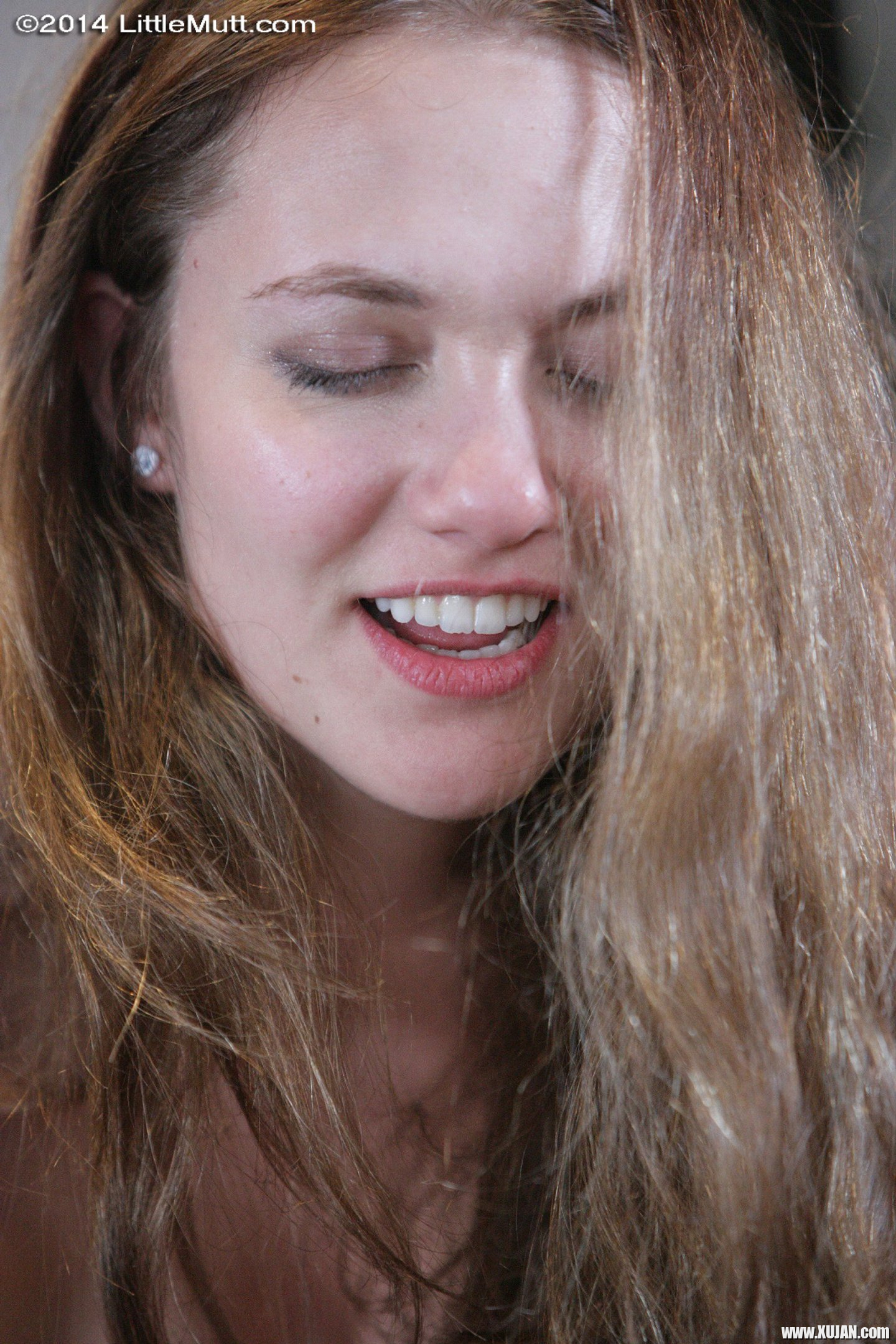Samantha Hayes enjoys strong Orgasm on the Sybian - Photo #3434866