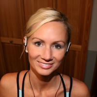 Naughty Allie gets her big Tits fucked
