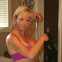 Jayme Lawrence takes off her pink Lingerie to fuck