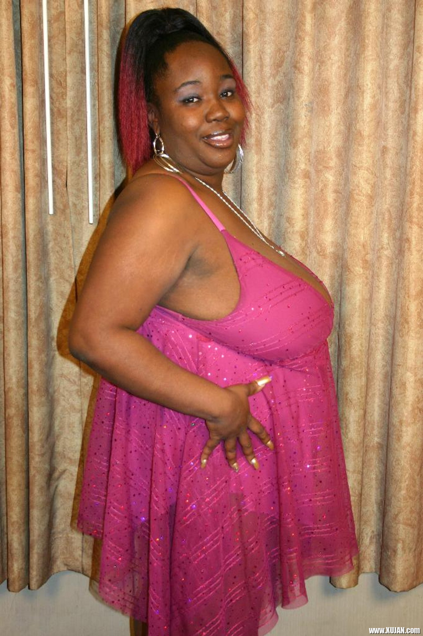 Sexy plump ebony woman Alize peels off pink dress then fucks - Photo #3441240