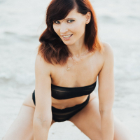 Cute Jeny Smith in Bikini shyly flashes Pussy