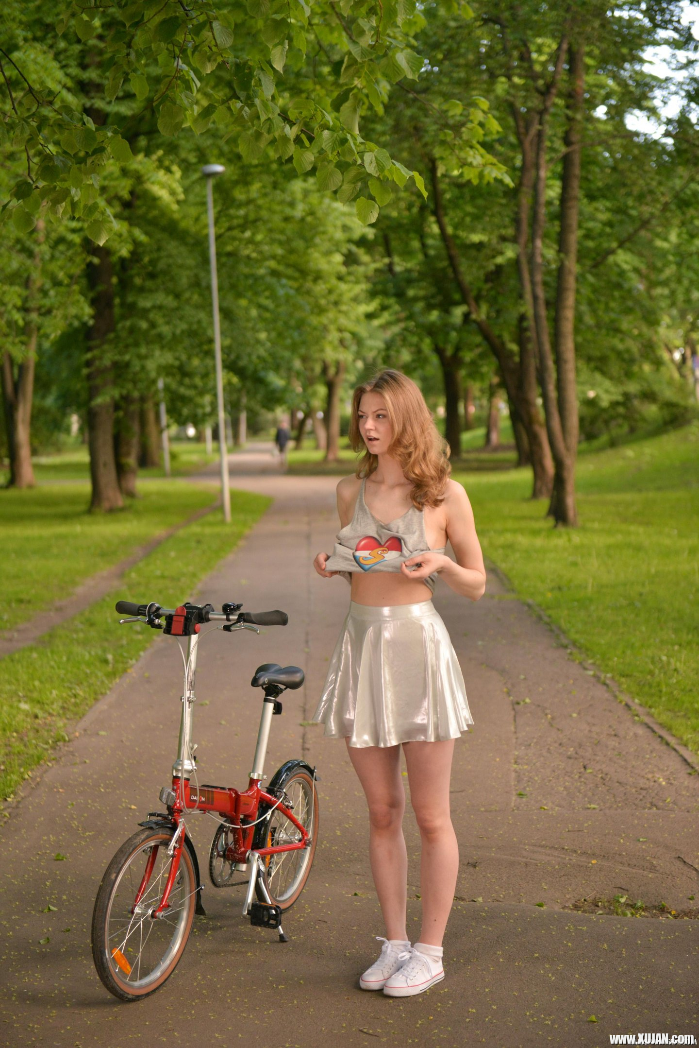 Patricia Patritcy riding her Bike without Panties - Photo #3445885