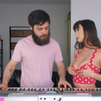 Hot Jessica Starling fucks some talented musician