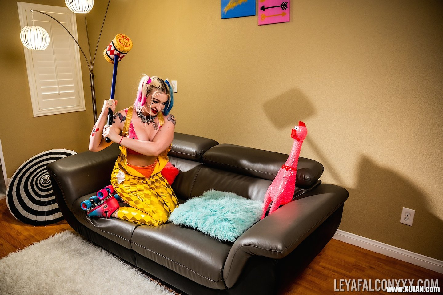 Naughty Leya Falcon dressed up as a sexy Harley Quinn - Photo #3448773