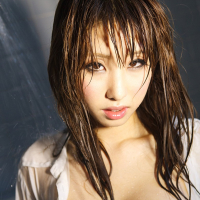 Hot and horny asian Syunka Ayami gets all wet in her bathroom