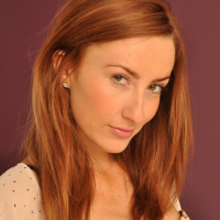 Ginger Babe Sophia Smith gets naked on Bed