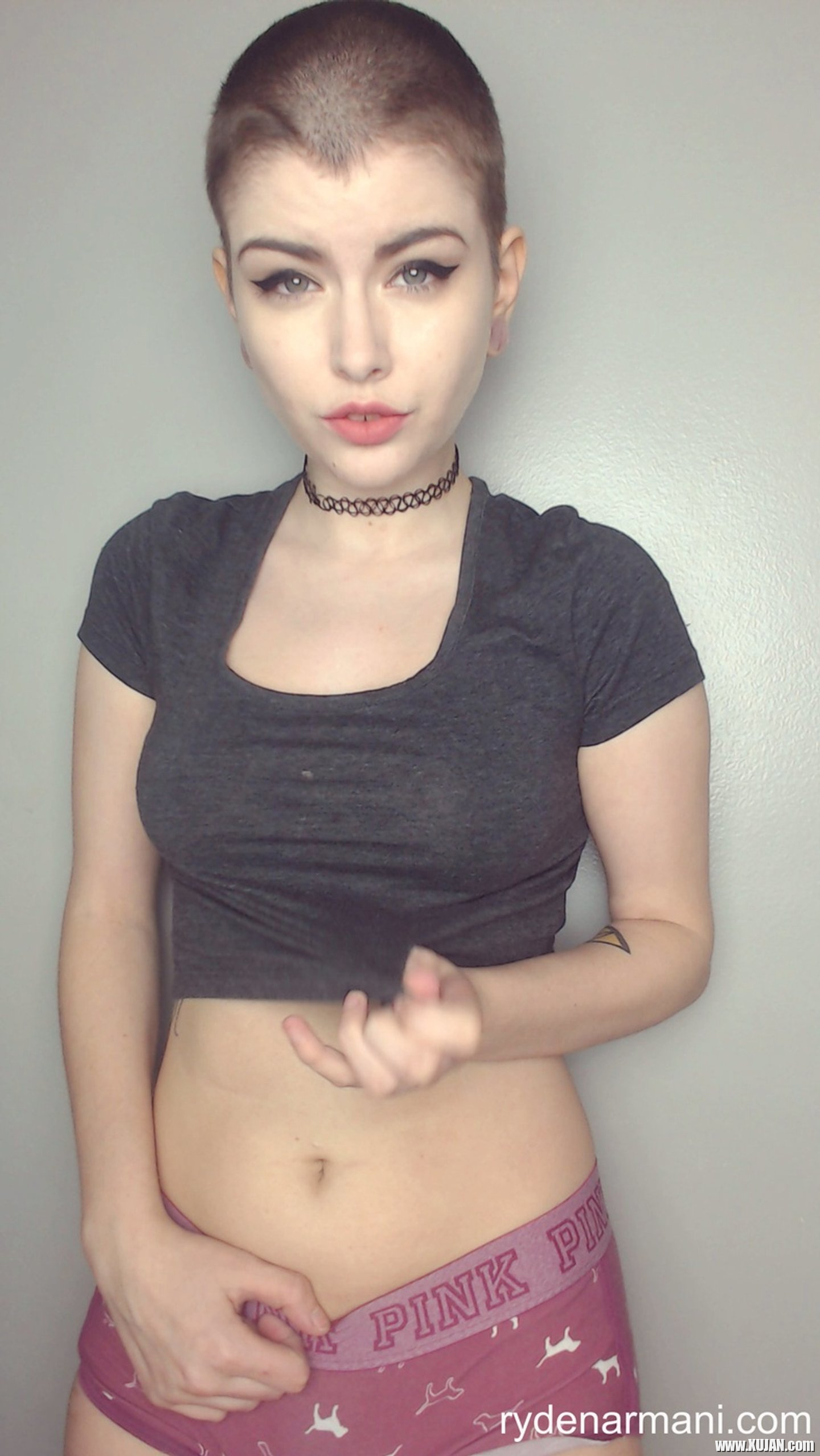Cute short haired babe Ryden Armani wants you all to herself - Photo #3457171