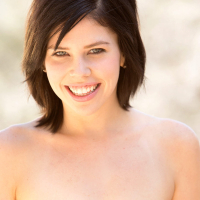 Brunette Hottie Britt Shields shows her tiny Tits