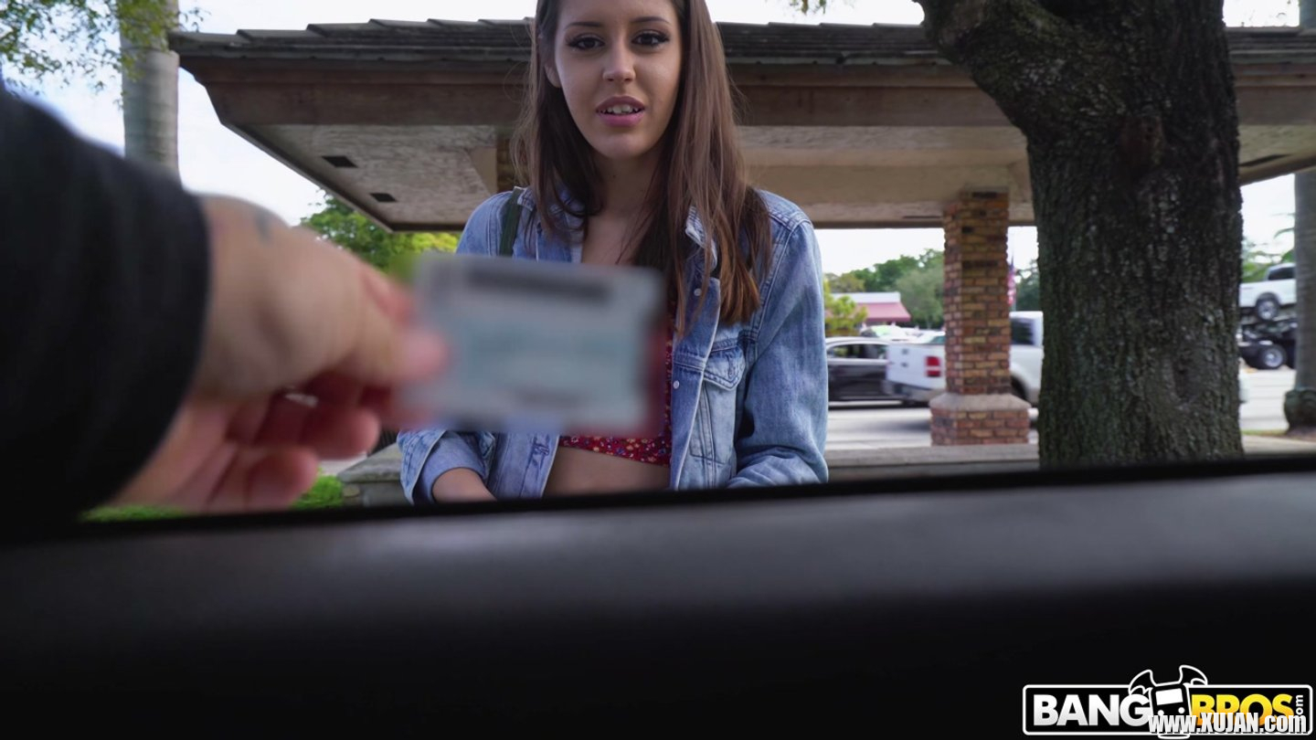 Catalina Ossa gets picked up and banged in van - Photo #3458435