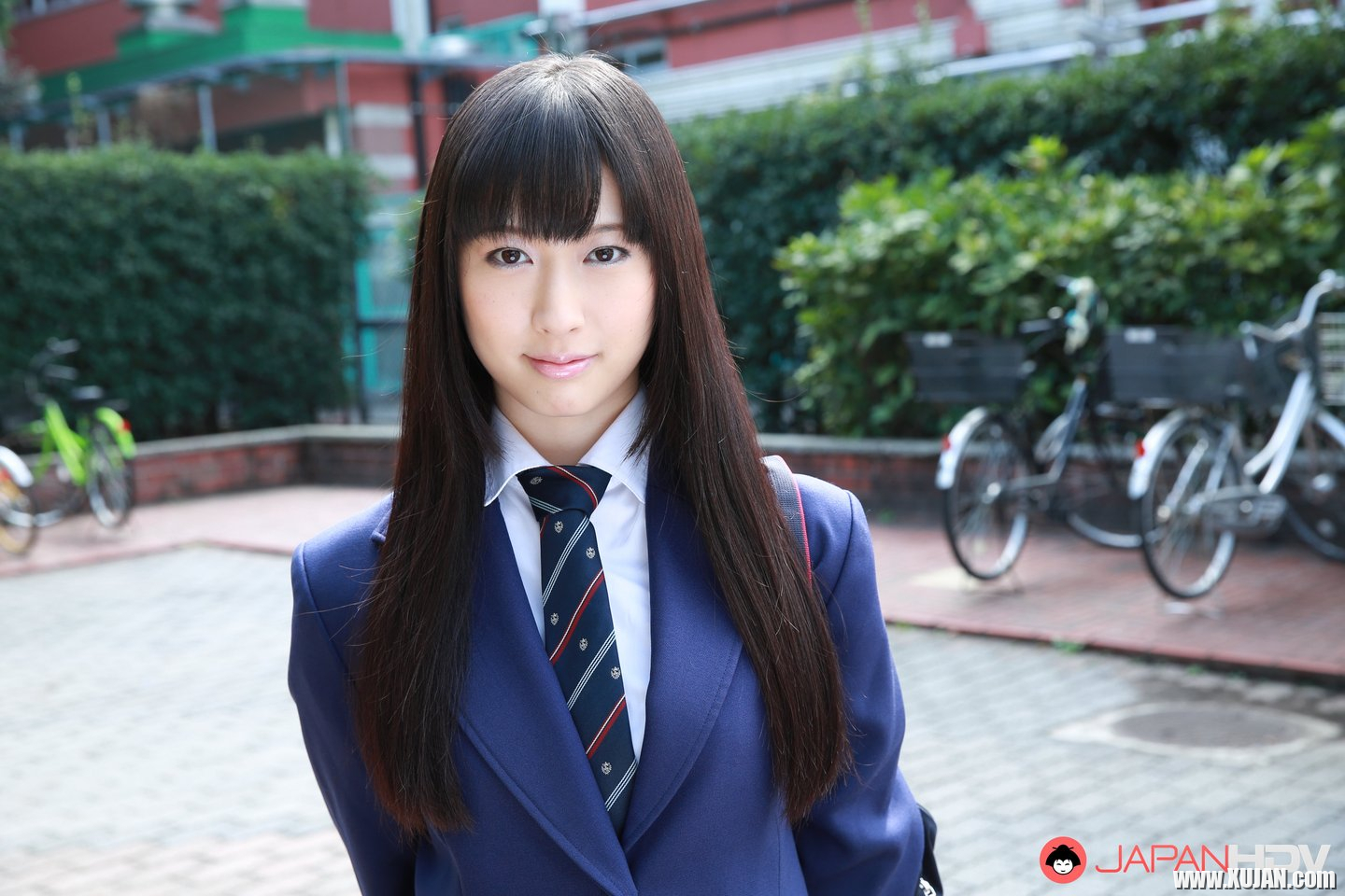 Naughty schoolgirl Tomomi Motozawa lifts up her skirt flashing panties - Photo #3469558
