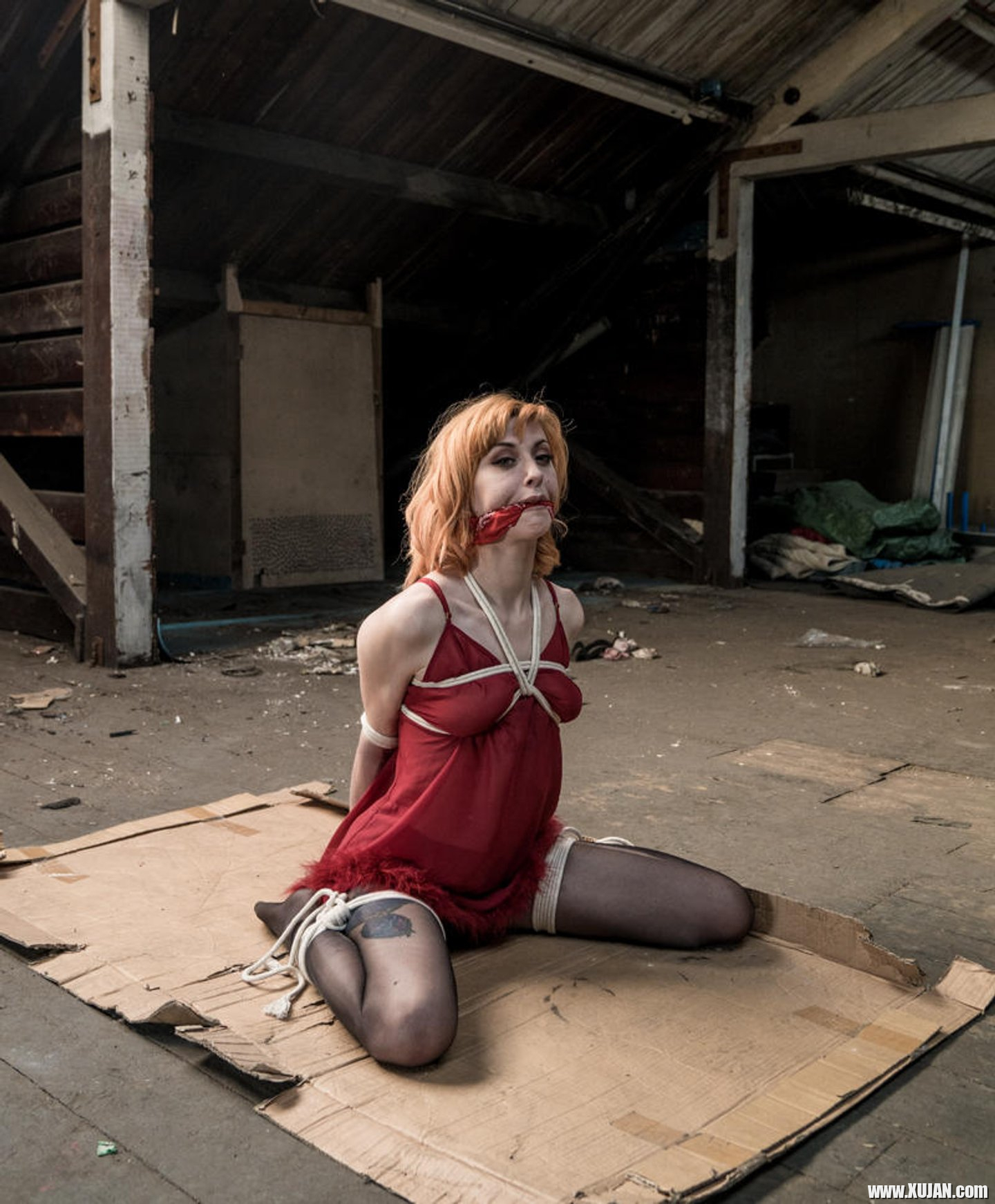 Ginger chick gets hogtied wearing red negligee - Photo #3472264