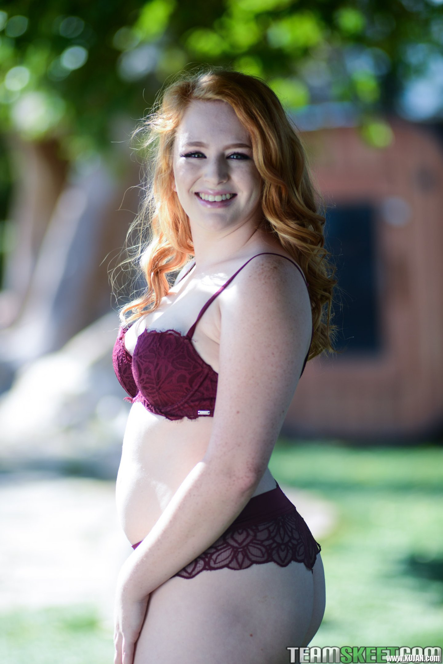 Curvy ginger chick Lucy Foxx gets laid with a lucky dude - Photo #3473596