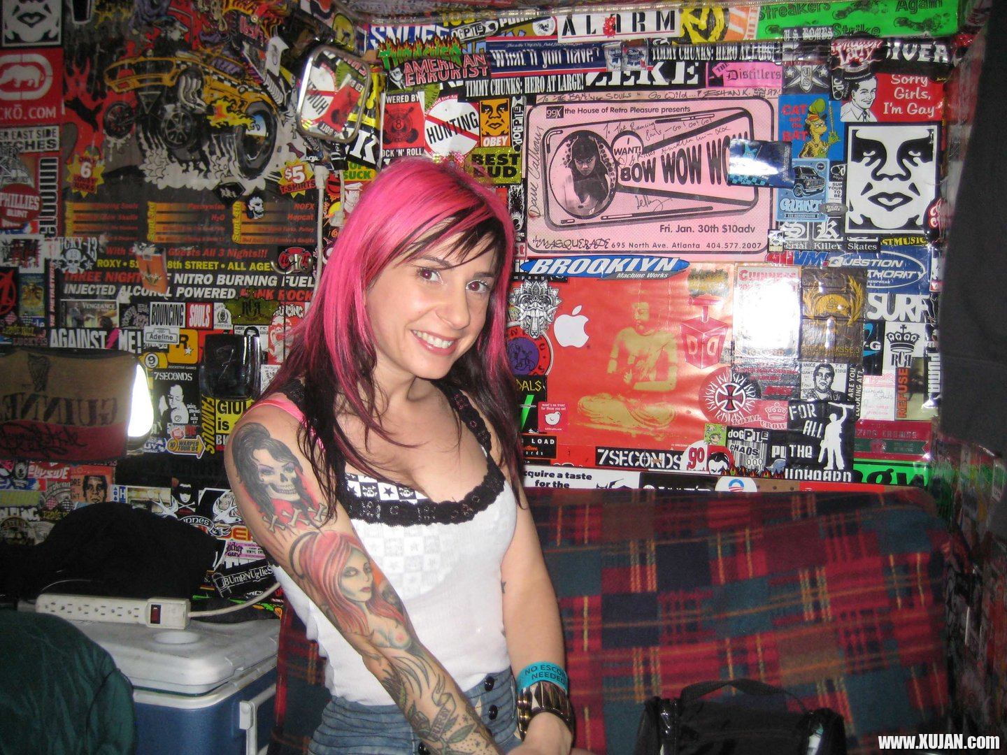 Sexy Joanna Angel strips in a bands Van - Photo #3480663