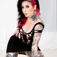 Joanna Angel looks great in her tight Dress