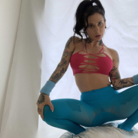 Fit and busty Bitch Joanna Angel gets exposed