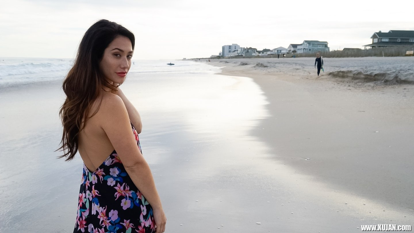 Stunning Eva Lovia posing in Bikini at the Beach - Photo #3486263