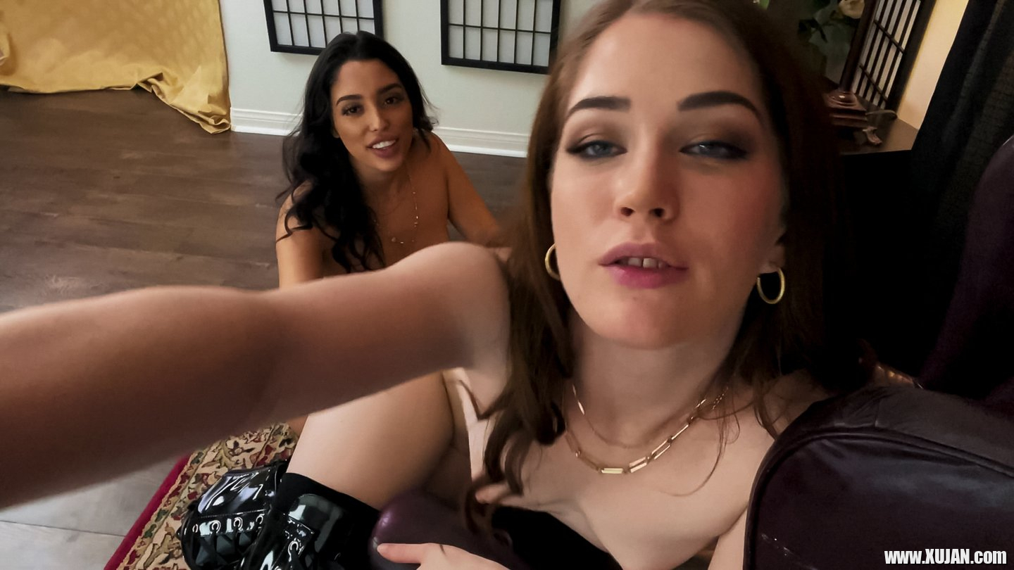 Evelyn Claire fucks with horny Vanessa Sky - Photo #3490301