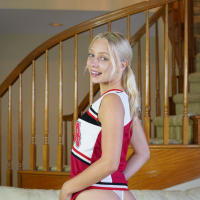 Cheerleader Braylin Bailey facialized in POV