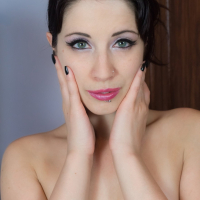 Horny babe Brookelynne Briar loves drooling on a big dildo