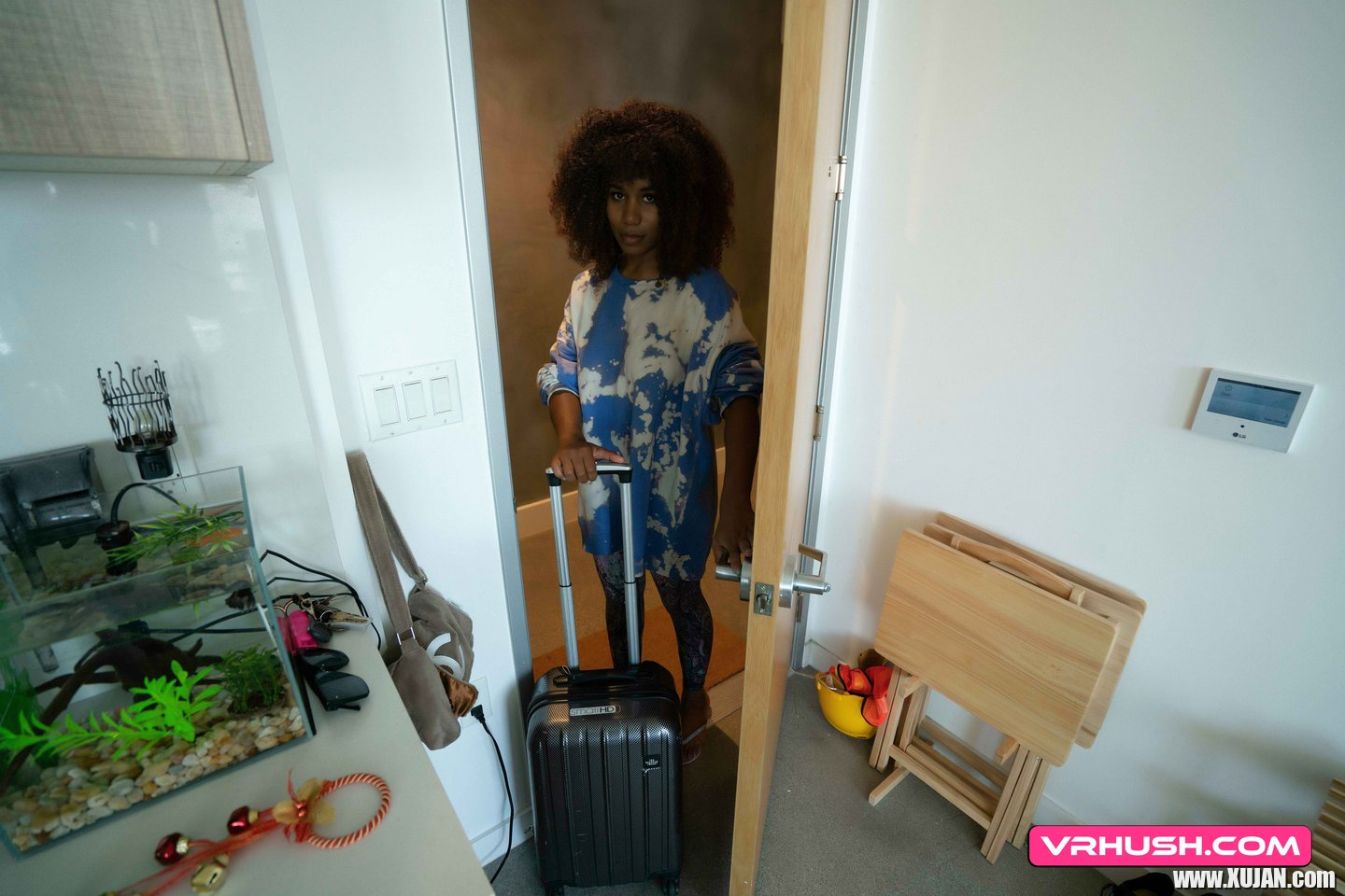 Ebony Jenna Foxx enjoys white meat pole in POV - Photo #3498479