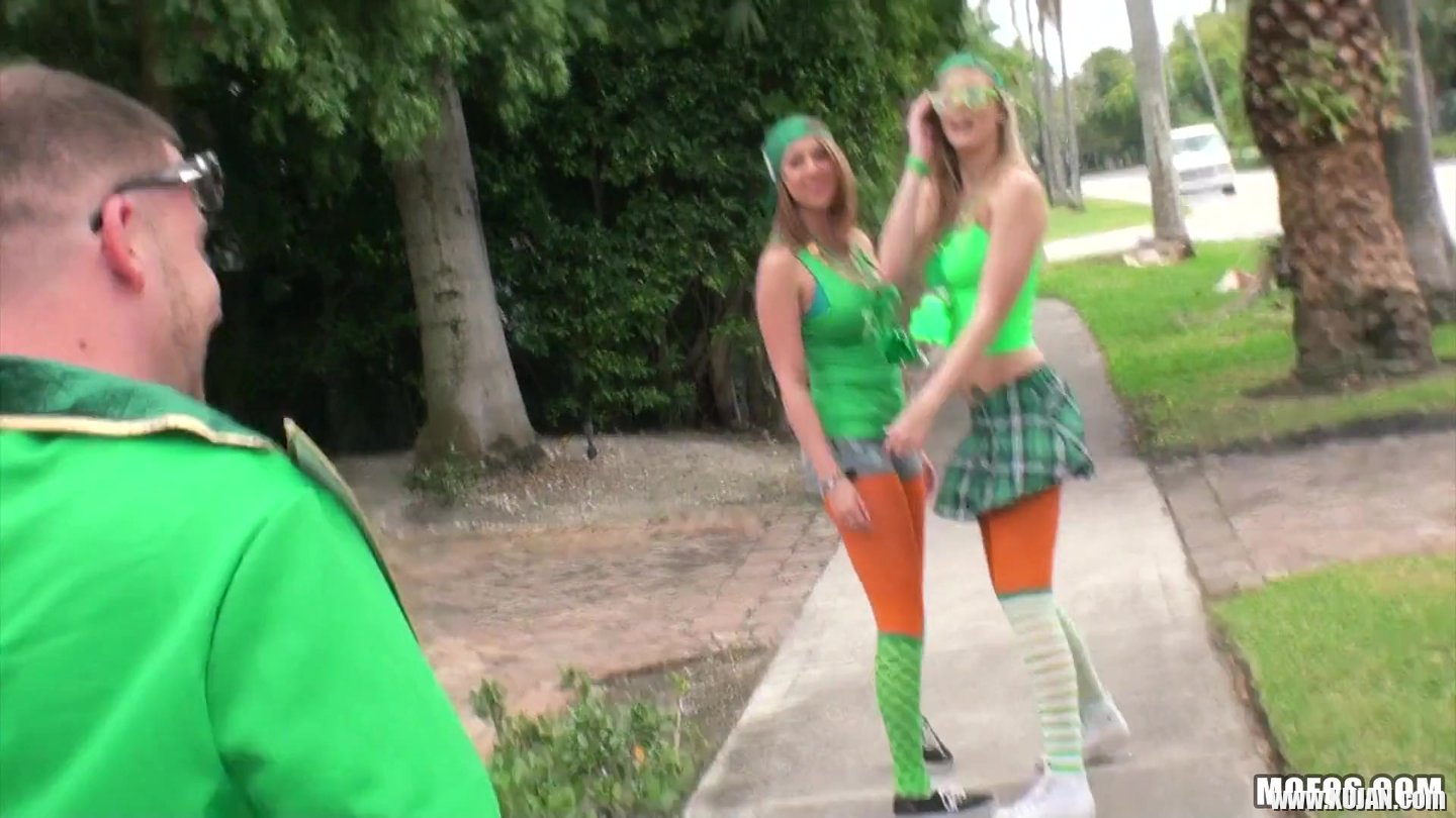 Brooke Wylde sharing Dick on St Patricks Day - Photo #3499210
