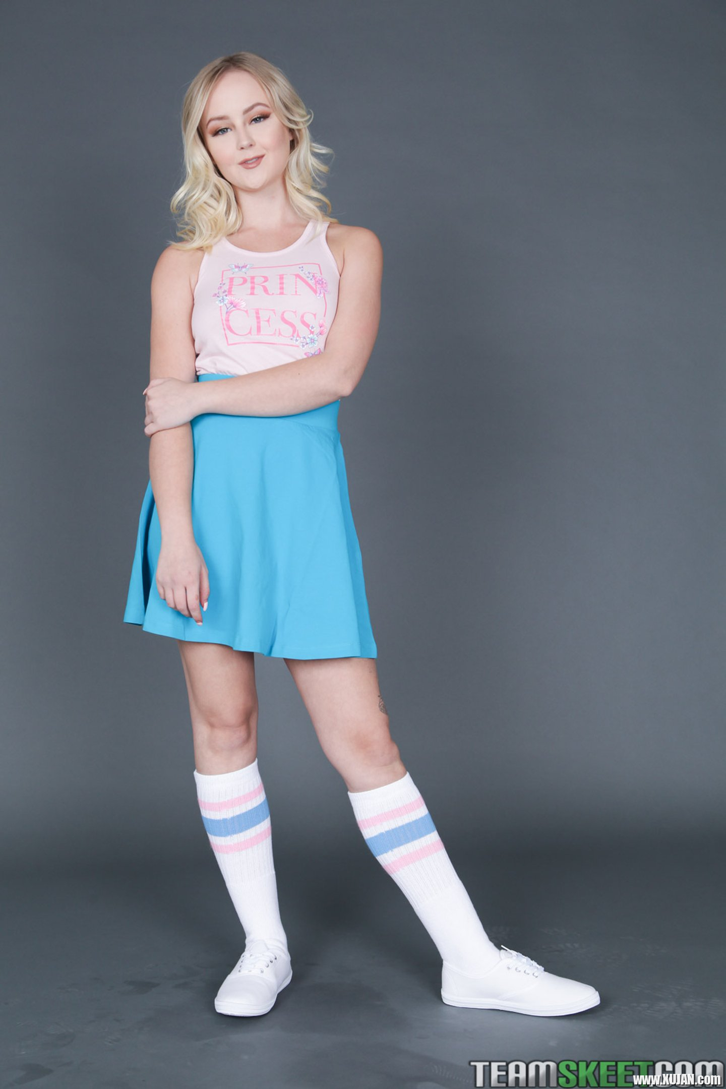 Young blonde chick Natalia Queen pumped with cock - Photo #3508693