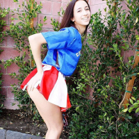Cheerleader Belle Knox showing her pink Pussy