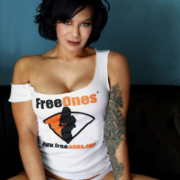 Ryder Skye gets creative with her FreeOnes Tshirt