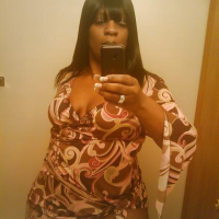 EXCLUSIVE PICS OF THICK BLACK MILF NAMED ANGIE