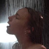 Angel Emily amp Wonderlust Harmony sous la douche