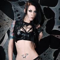 Goth Hottie Razor Candi unveils her perfect Body