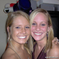 Amateurs girlfriends posing for the webcam