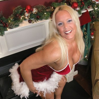 Sexy Alexis Golden in a hot Christmas Outfit