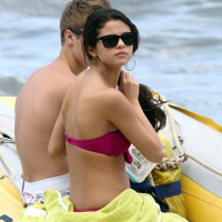 Selena Gomez showing sexy bikini body and making love with boyfriend on beach