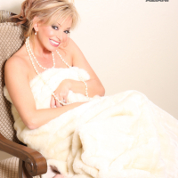 Rachel Aziani is stunning wearing nothing but pearls