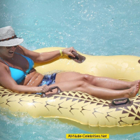 Britney Spears caught in blue bikini