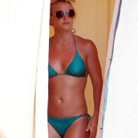 Britney Spears exposing fucking sexy body and hot ass in blue bikini